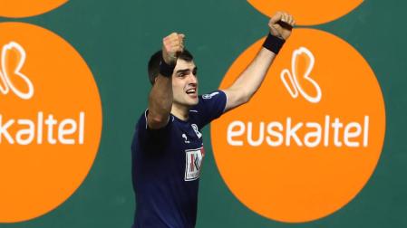 Ezkurdia, campeón del Cuatro y Medio en el Navarra Arena