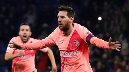 Messi da un recital y el Barcelona fulmina al Espanyol en el derbi