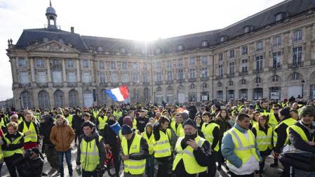 Protesta de los "chalecos amarillos" en Burdeos.