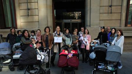 UPN, PSN y PP piden la devolución del IRPF que se retuvo a las madres