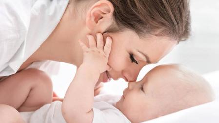 El apellido de la madre gana terreno entre los niños nacidos en Navarra