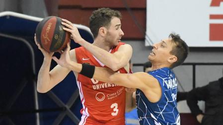 Urtasun suma 250 partidos en lo más alto
