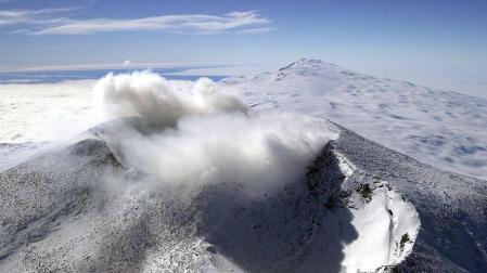 Vulcanólogos: "Las erupciones en la Antártida pueden afectar al clima"
