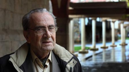 El escritor Daniel Bidaurreta esta semana en Huarte, donde reside.