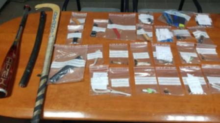 Se sale de la vía, deja el coche tirado y la Policía lo localiza en una casa de Murieta