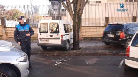 Denunciado por quintuplicar la tasa de alcohol y colisionar con dos coches estacionados