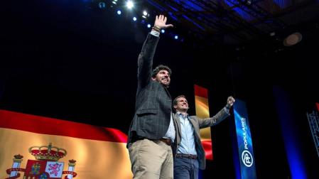 Casado pide a Sánchez que aplique de nuevo el 155 en una Cataluña "batasunizada"