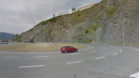 Hallan el cadáver de una joven de 14 años en una rotonda de Sestao