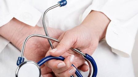 250 médicos salen al extranjero en los últimos 5 años a trabajar y formarse