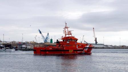 Doce muertos y 11 desaparecidos de una patera rescatada en el mar de Alborán