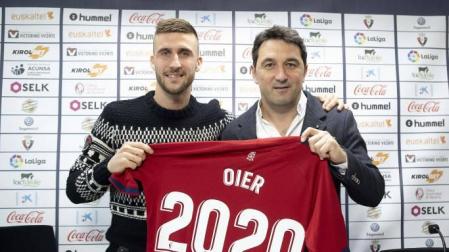 Oier Sanjurjo, "muy contento" por su renovación con Osasuna hasta 2020