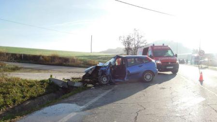 Un fallecido en un accidente de tráfico en la NA-129 a la altura de Los Arcos