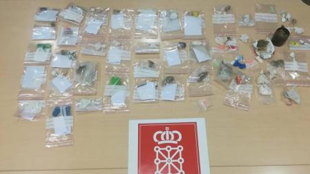Denunciadas 33 personas por posesión de droga en registros de locales en Pamplona