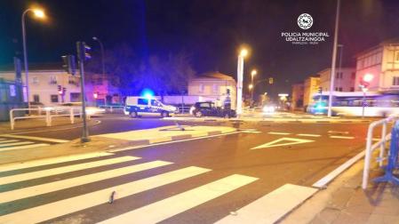 Estado de la calzada tras el choque de dos conductores ebrios en la Chantrea.