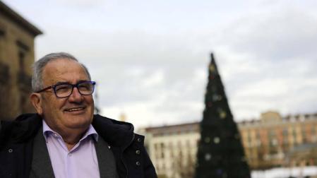 Luis Sabalza, en el centro de Pamplona.