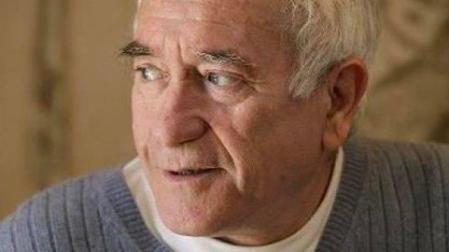 Muere Cesáreo Estébanez, el famoso Romerales de Farmacia de Guardia