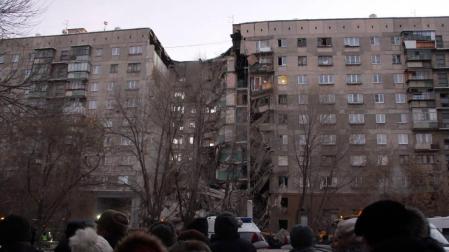 Tres muertos y 79 desaparecidos al derrumbarse un edificio en los Urales