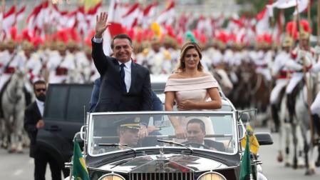 El ultraderechista Jair Bolsonaro jura como nuevo presidente de Brasil