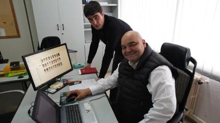 'Cata' y Sergio Amatriain, en las instalaciones de Tajonar.