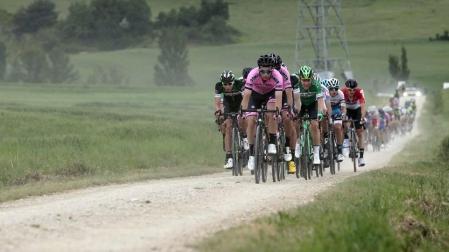Caminos y tierra en Egüés para la Vuelta al País Vasco