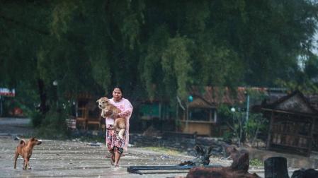 Unos 7.000 evacuados en el sur de Tailandia por la tormenta Pabuk