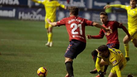 Íñigo Pérez jugó de lateral izquierdo y no fue tanta locura