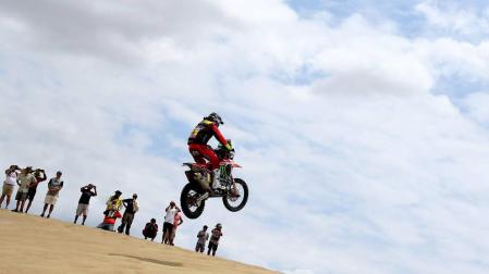 Barreda y Al-Attiyah se convierten en los primeros líderes del Dakar