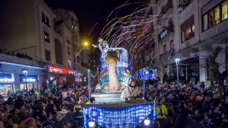 Fotos de la llegada de los Reyes Magos a Pamplona y de la cabalgata
