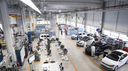 VW invertirá 1.000 millones y creará unos 450 empleos en Landaben hasta 2019