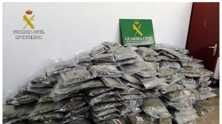 25 detenidos con 2.700 kilos de marihuana en Cataluña, mayor alijo en España
