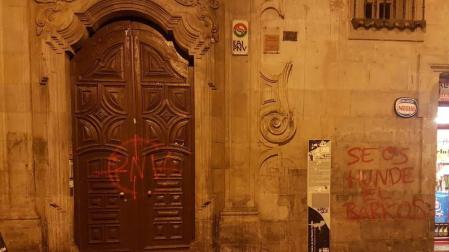PNV condena las pintadas en su sede de Pamplona tras la actuación Rozalejo