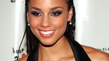 La cantante Alicia Keys presenta "New Day"