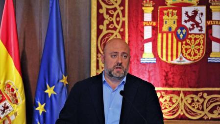 Arasti: "En breve se sabrá si se mantiene la fecha de llegada del TAV a Navarra"