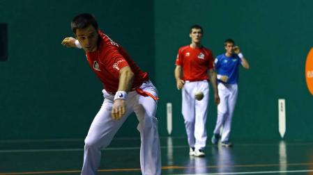 Imágenes del partido disputado este sábado en Pamplona.