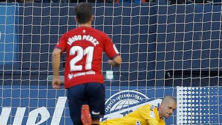 Rubén sale del lío parando el penalti