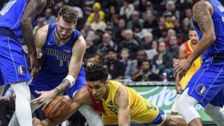 Luka Doncic logra el segundo 'triple-doble' más joven en la historia de la NBA