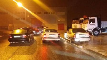 Tres denunciados por hacer carreras en el polígono de Areta