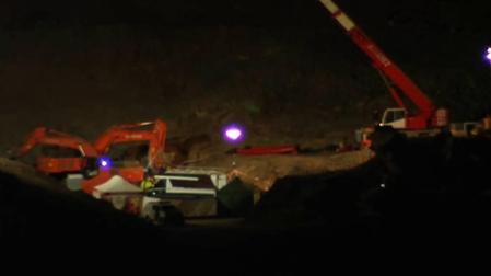 La dureza del terreno y la intervención de los Tedax vuelven a ralentizar el rescate de Julen