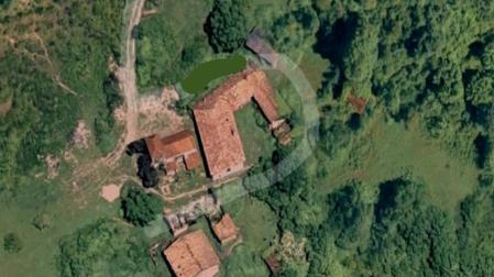 Imagen de la aldea que se vende en un punto sin concretar de Navarra.