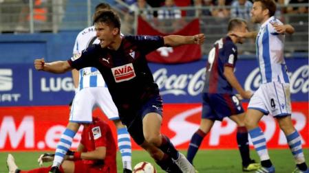 El Eibar no dejó salir a Cardona