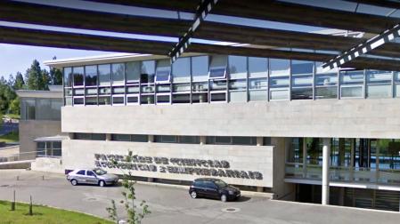 Exterior de la Falcultad de Económicas de la Universidad de Vigo.