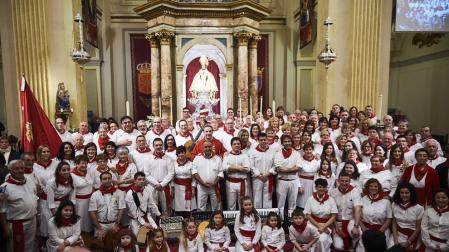 La capilla de San Fermín canta a la jota navarra en su segundo escalón