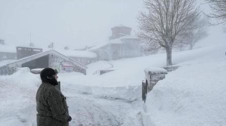 Nieve de postal... y de molestias en el norte de Navarra