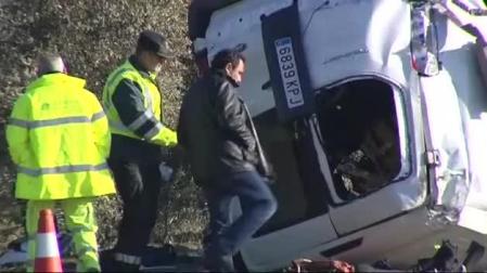 Mueren cinco empleados de una empresa en un accidente de tráfico en Utrera (Sevilla)