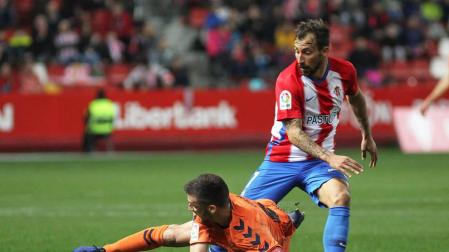 La mareona rojilla desbordó El Molinón