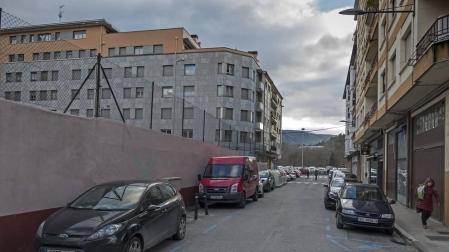 Calle Carlos II el Malo, en los primeros días sin zona azul.