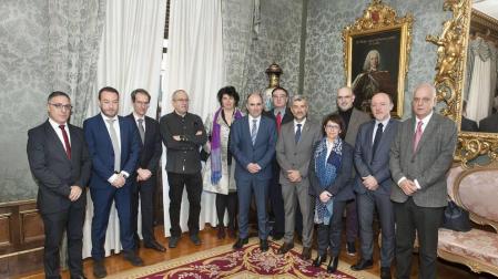 Gobierno y UPNA, juntos en su "apuesta de futuro por la I+D+i" en automoción y mecatrónica