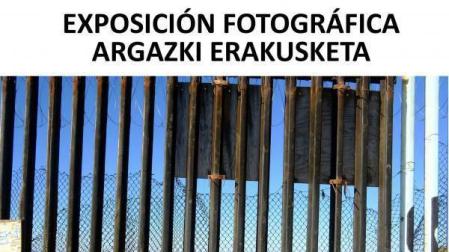 El Parlamento de Navarra acoge una exposición sobre familias sirias refugiadas