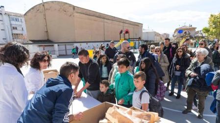 Alumnos de La Anunciata participan en la Operación Bocata.
