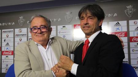 Luis Sabalza y Tatono Arregui, el día en que firmaron el convenio. Era mayo de 2017.